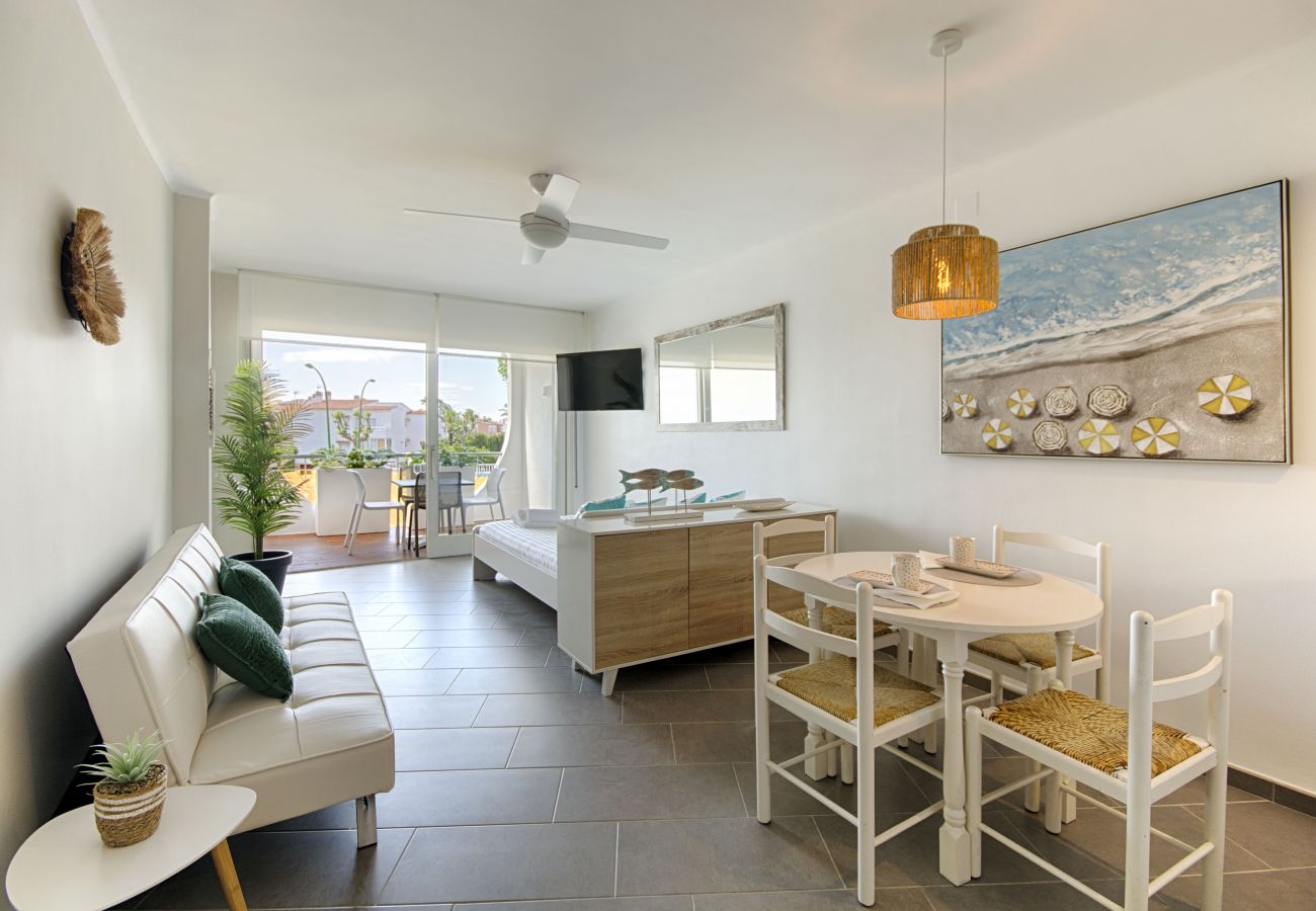 Apartamento en Empuriabrava - WELCS ESTUDIO PRECIOSO 049 EMP Frente al mar