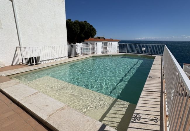 Apartamento en Rosas / Roses - WELCS APARTAMENTO 069 EMP con Piscina frente al Ma