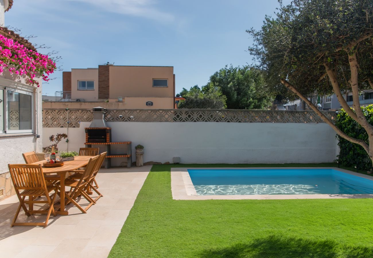 Villa en Empuriabrava - WELCS CASA 203 EMP con piscina privada Villa en Empuriabrava - WELCS CASA 203 EMP con piscina privada