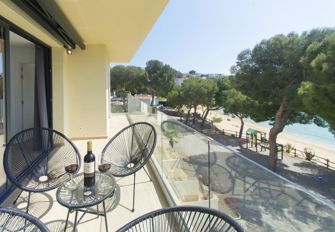 Apartamento en Rosas / Roses - WELCS APTO A15 MADRAGUE primera linea de mar