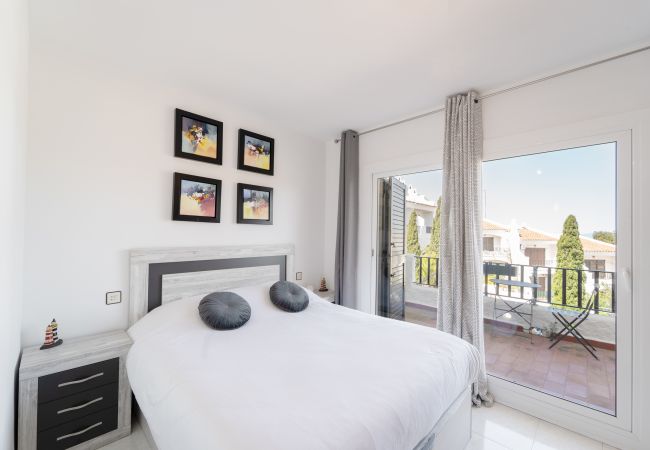 Casa adossada en Rosas / Roses - WELCS CASA ADOSADA 215 EMP con piscina comunitaria Casa adossada en Rosas / Roses - WELCS CASA ADOSADA 215 EMP con piscina comunitaria