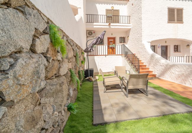 Casa adossada en Rosas / Roses - WELCS CASA ADOSADA 215 EMP con piscina comunitaria Casa adossada en Rosas / Roses - WELCS CASA ADOSADA 215 EMP con piscina comunitaria