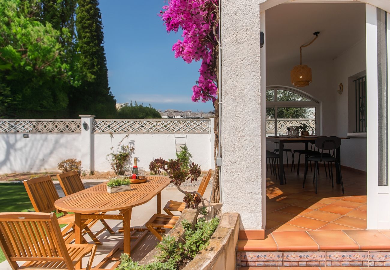 Vil.la en Empuriabrava - WELCS CASA 203 EMP con piscina privada Vil.la en Empuriabrava - WELCS CASA 203 EMP con piscina privada