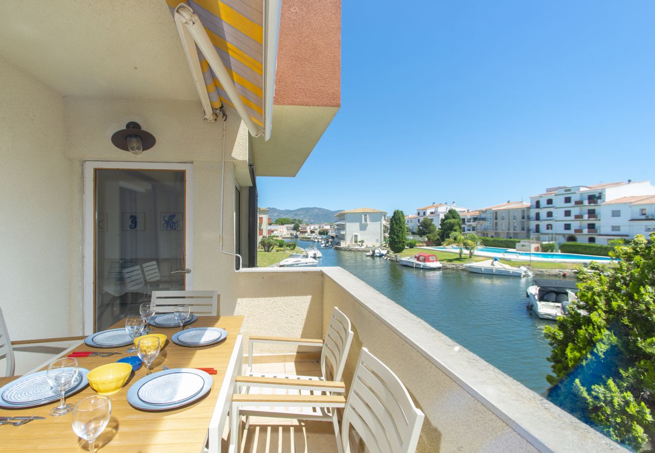 Apartament en Empuriabrava - WELCS APARTAMENTO 399 EMP con piscina comunitaria