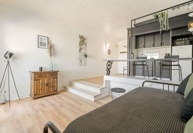 Studio in Empuriabrava - WELCS APARTAMENTO 058 EMP en Puerto con Terraza Studio in Empuriabrava - WELCS APARTAMENTO 058 EMP en Puerto con Terraza