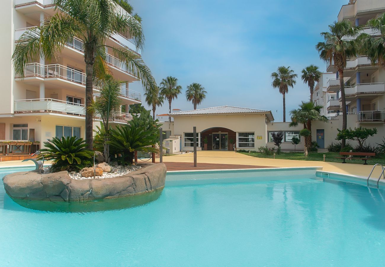 Ferienwohnung in Rosas / Roses - WELCS APARTAMENTO 322 EMP con piscina y terraza