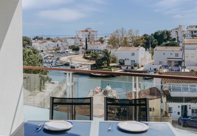 Ferienwohnung in Rosas / Roses - WELCS APARTAMENTO 337 EMP con terraza y piscina co