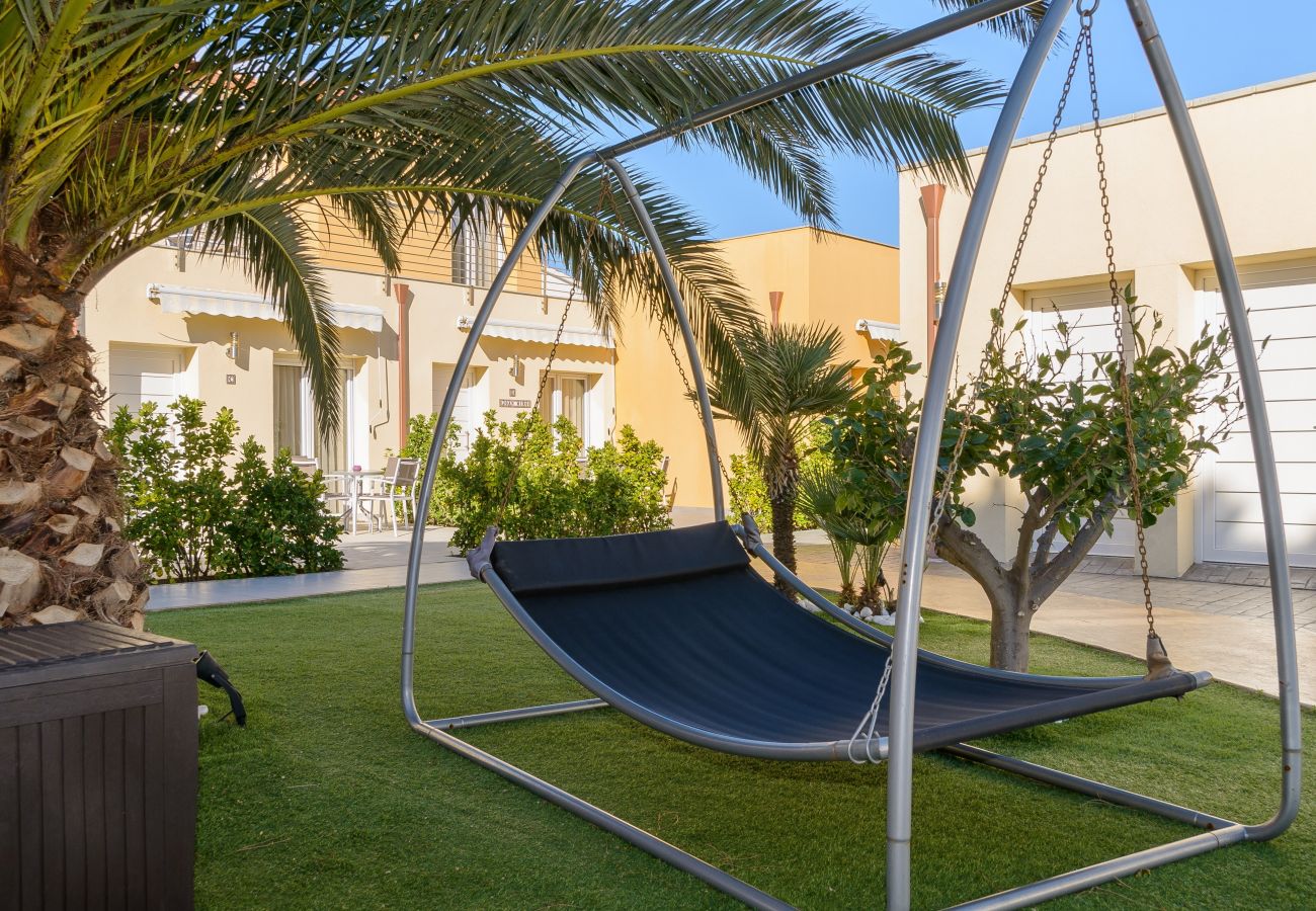 Apartment in Empuriabrava - La Vida Sin Limites "F"  EMP Apartment in Empuriabrava - La Vida Sin Limites "F"  EMP