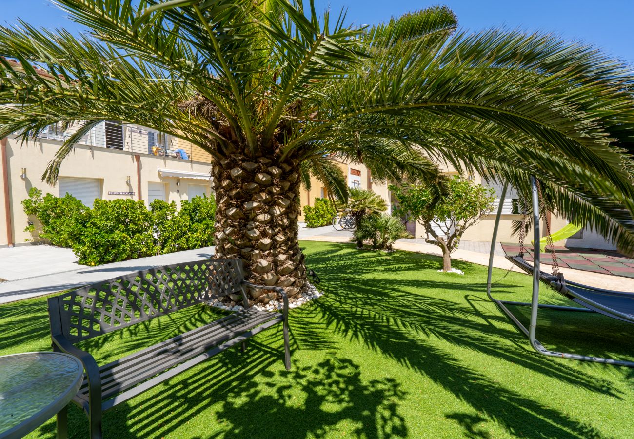 Apartment in Empuriabrava - La Vida Sin Limites "F"  EMP Apartment in Empuriabrava - La Vida Sin Limites "F"  EMP