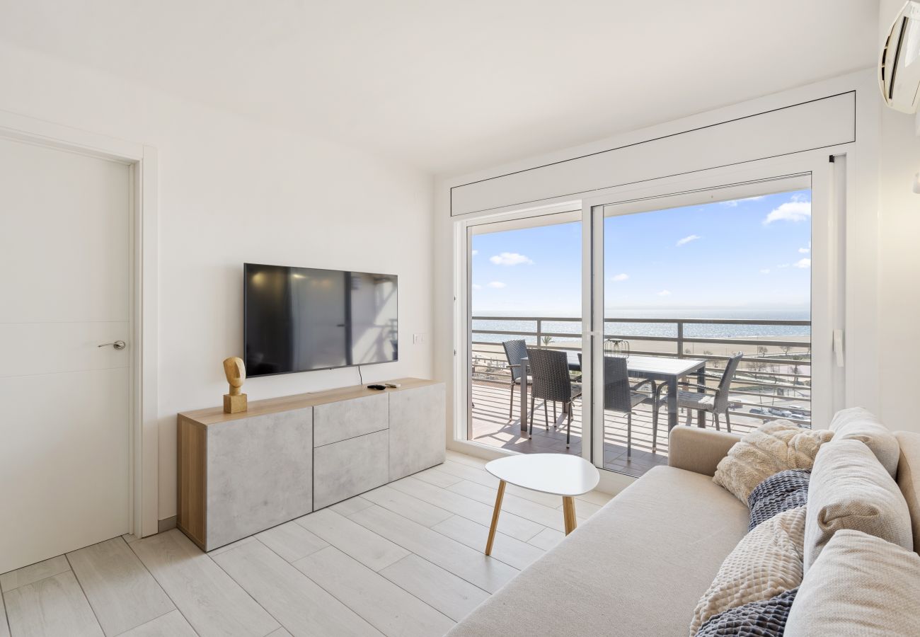 Apartment in Empuriabrava - WELCS ATICO 042 EMP frente al mar con terraza