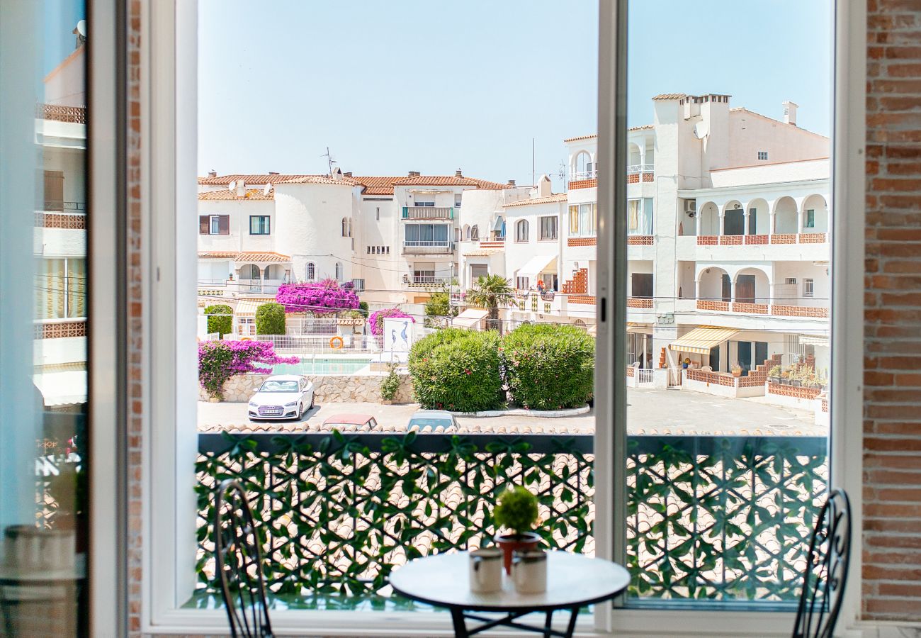 Apartment in Empuriabrava - WELCS APARTAMENTO 261 EMP cerca de la playa