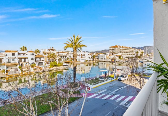 Appartement in Empuriabrava - WELCS APARTAMENTO 219 EMP Frente al Canal Appartement in Empuriabrava - WELCS APARTAMENTO 219 EMP Frente al Canal