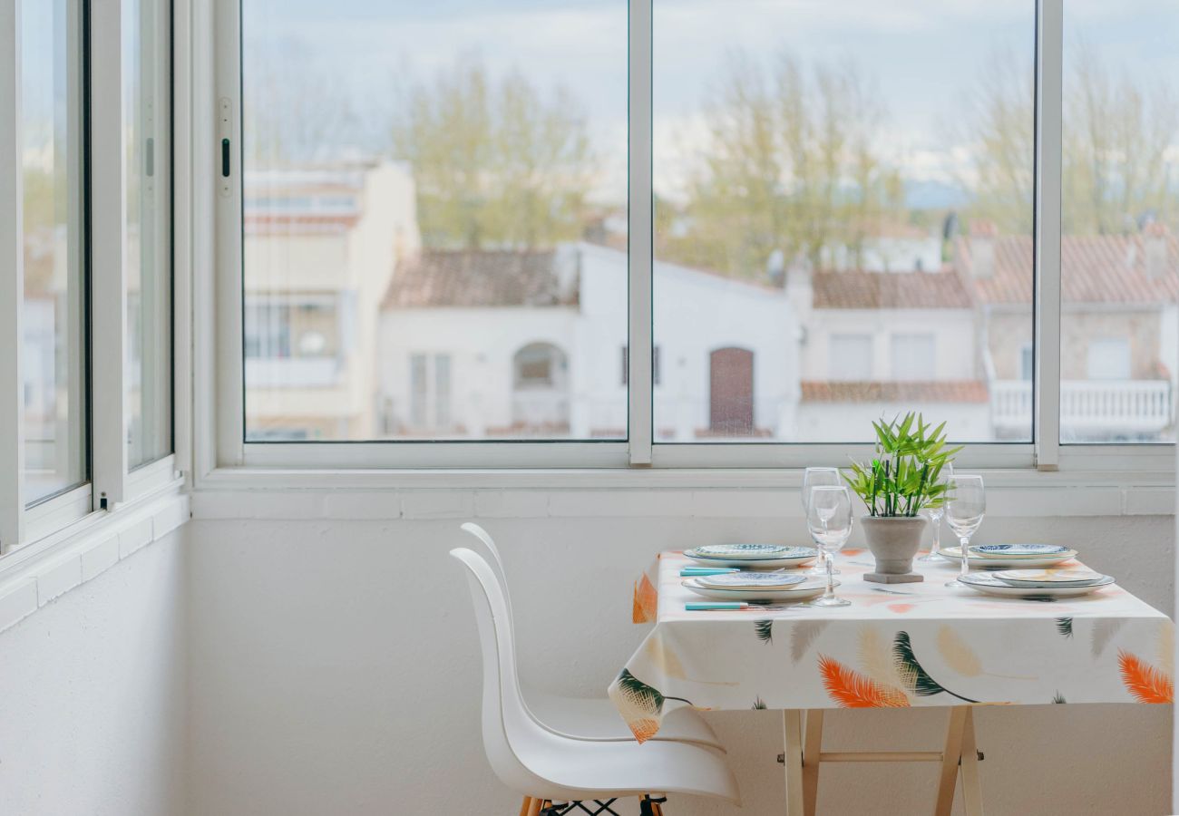 Appartement in Empuriabrava - WELCS APARTAMENTO 336 EMP frente al canal