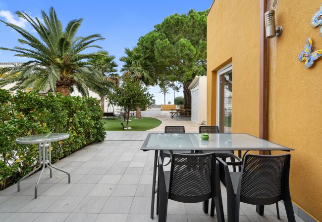 Apartamento em Empuriabrava - La Vida Sin Limites "A" EMP Apartamento em Empuriabrava - La Vida Sin Limites "A" EMP