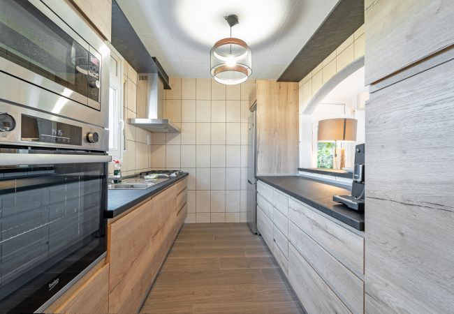 Вилла на Эмпуриабра / Empuriabrava - WELCS CASA 168 EMP con piscina privada Вилла на Эмпуриабра / Empuriabrava - WELCS CASA 168 EMP con piscina privada