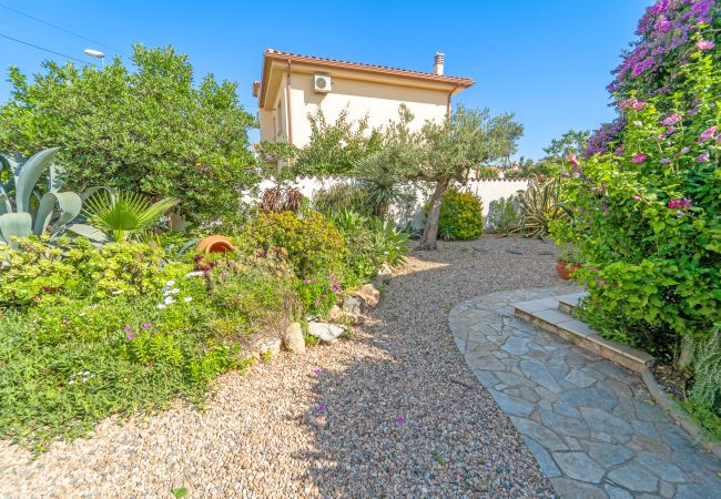 Вилла на Эмпуриабра / Empuriabrava - WELCS CASA 168 EMP con piscina privada Вилла на Эмпуриабра / Empuriabrava - WELCS CASA 168 EMP con piscina privada