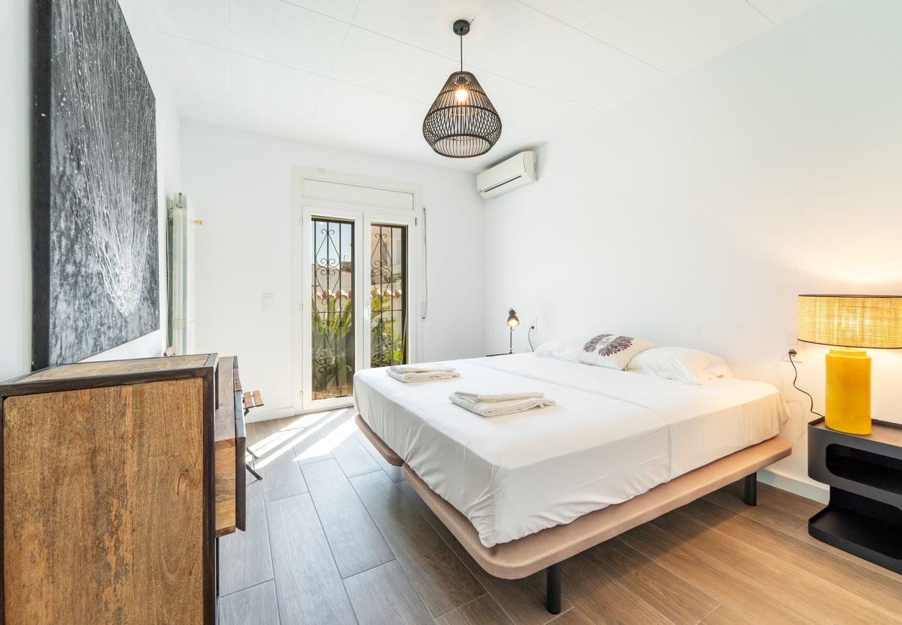 Вилла на Эмпуриабра / Empuriabrava - WELCS CASA 168 EMP con piscina privada Вилла на Эмпуриабра / Empuriabrava - WELCS CASA 168 EMP con piscina privada