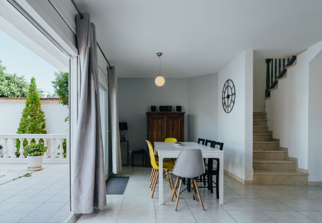 Вилла на Эмпуриабра / Empuriabrava - WELCS CASA 185 EMP con piscina privada Вилла на Эмпуриабра / Empuriabrava - WELCS CASA 185 EMP con piscina privada