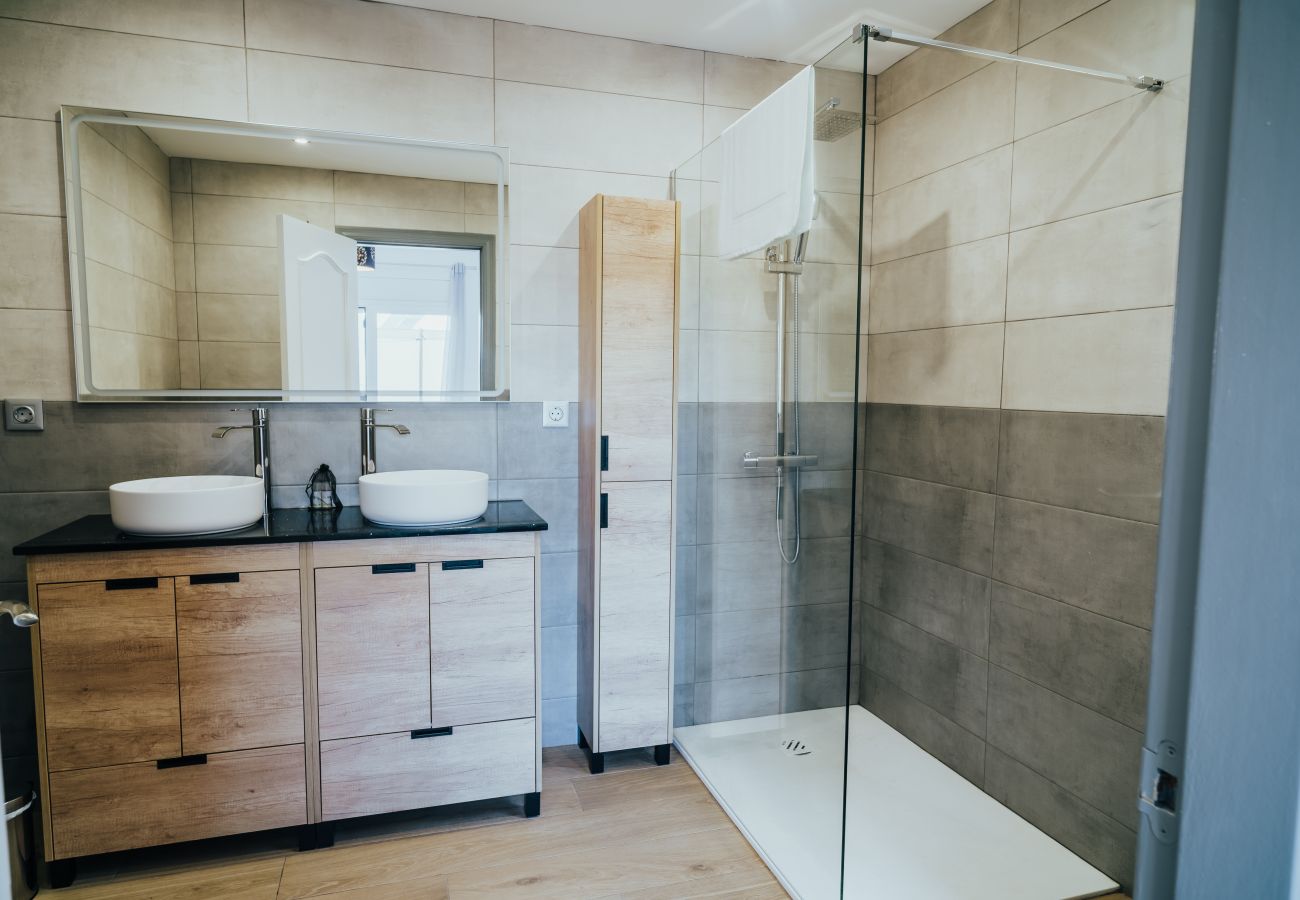 Вилла на Эмпуриабра / Empuriabrava - WELCS CASA 185 EMP con piscina privada Вилла на Эмпуриабра / Empuriabrava - WELCS CASA 185 EMP con piscina privada